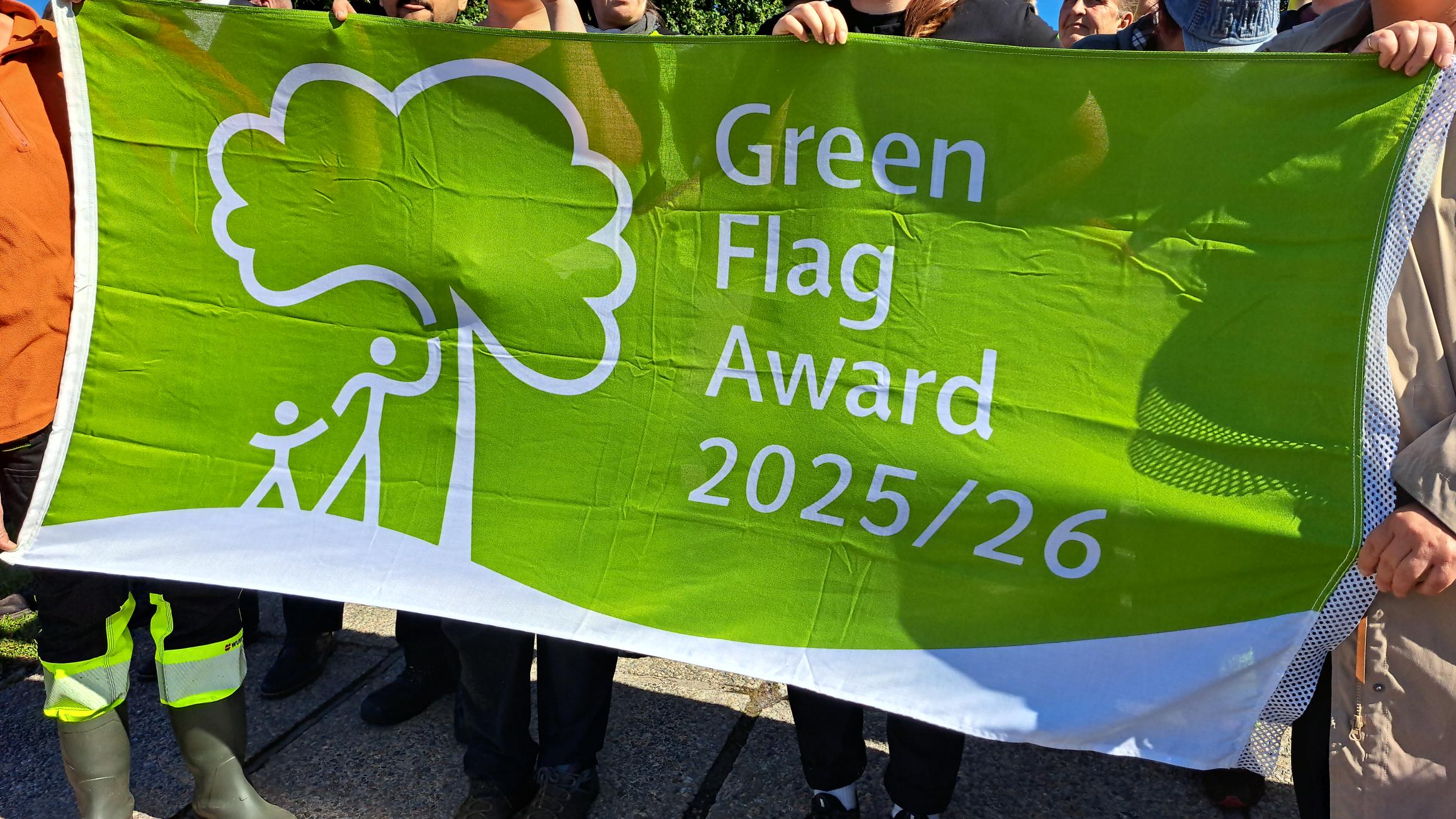 Flagga med texte Green Flag Award 2025/26.